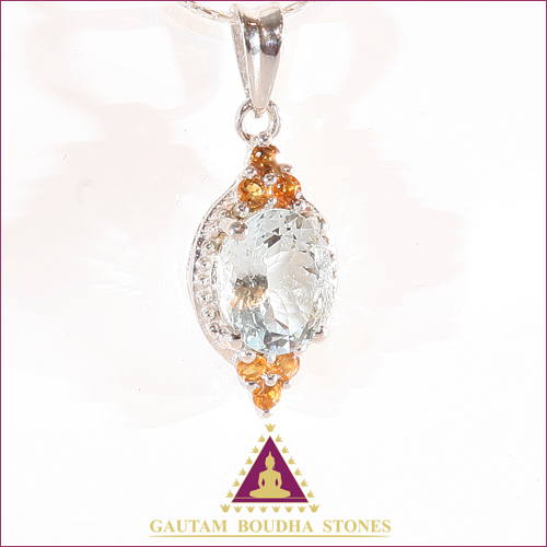 Pendentif en argent 925. Citrine et aigue-marine. Hauteur 3cm Pendentif en argent 925. Citrine et aigue-marine. Hauteur 3cm