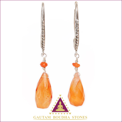 Boucles d'oreilles en argent 925. Cornaline. Longueur 6cm Boucles d'oreilles en argent 925. Cornaline. Longueur 6cm