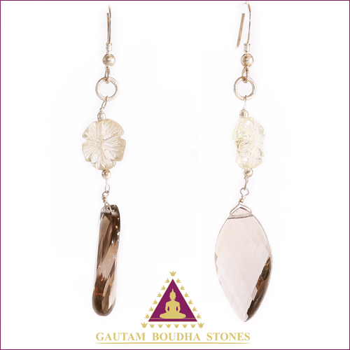 Boucles d'oreilles, attache en argent 925. Quartz fumé et tourmaline jaune. Longueur 7cm Boucles d'oreilles, attache en argent 925. Quartz fumé et tourmaline jaune. Longueur 7cm