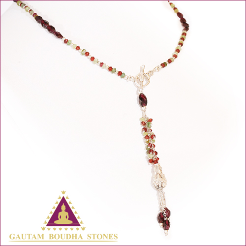 Collier en argent 925. Tourmaline et péridots. Tour de cou 40cm Collier en argent 925. Tourmaline et péridots. Tour de cou 40cm