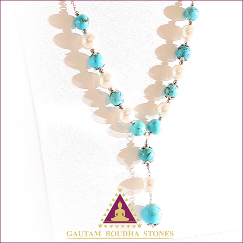 Collier en argent 925. Turquoises et perles d'eau douce. Tour de cou 40cm Collier en argent 925. Turquoises et perles d'eau douce. Tour de cou 40cm